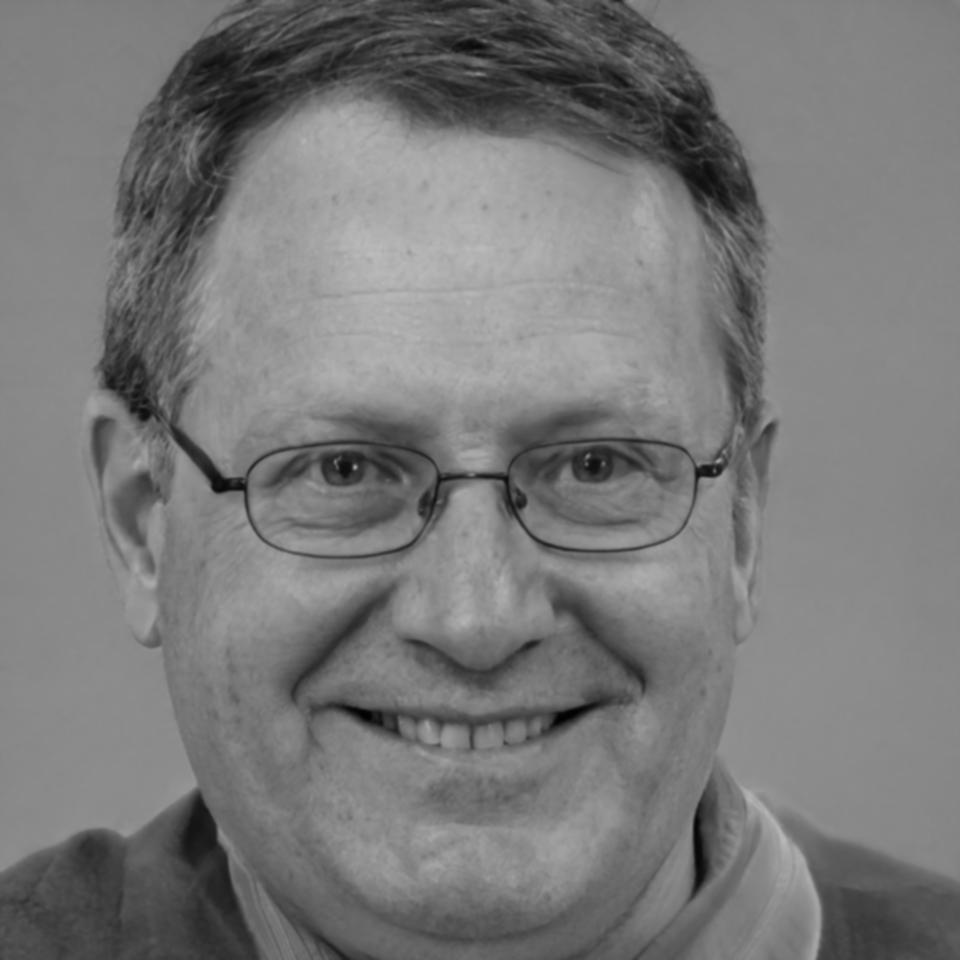 Роберт Озолс - налоговый консультант